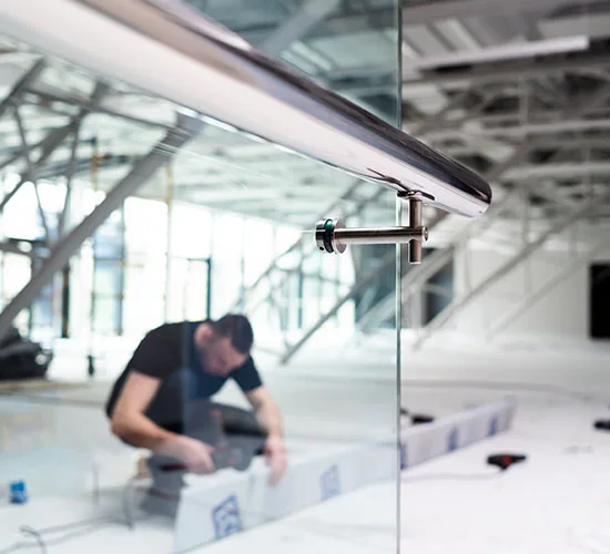 Wekiwa Springs, FL highly skilled glass repair technicians