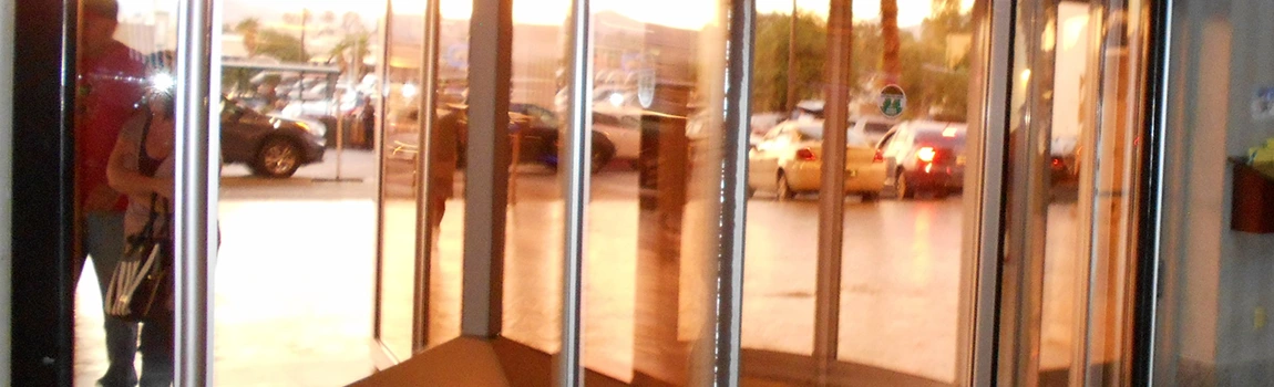Storefront Glass Repair Cost in Wekiwa Springs, FL